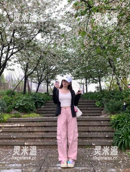 免费吃瓜 说好的“免费吃瓜”,陪我度过无聊时光,永不迷路只因这八卦河流不息!