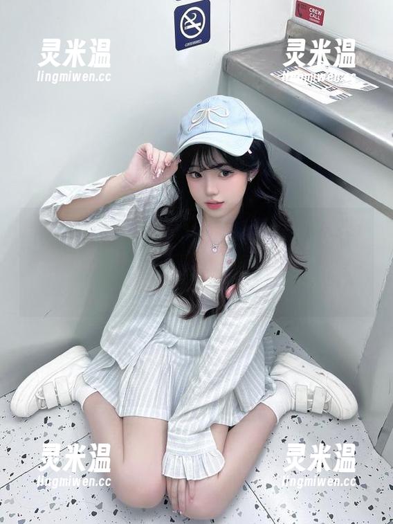 吃瓜网 一不小心在“5.1吃瓜网”点进了个链接,这事儿越想越觉得好像有点意思,用心品味一下