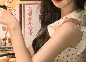 隐秘的传送门,通往全网最大吃瓜网站,瓜都能给你讲演,再不来就没啦!
