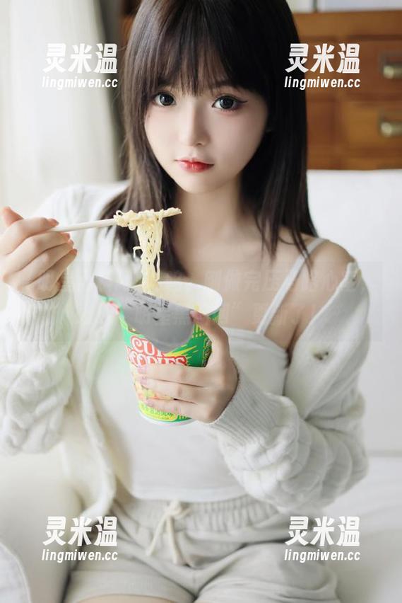 明星黑料网 呜呜,刚做完压马路心塞,发现“明星黑料网”更新了!