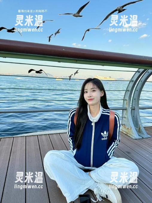 白天不想上班，晚上黑料app官网刷资源，隔壁老王才是我的最佳伴侣！