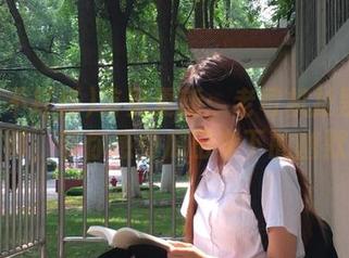首页更新：老司机扯黑料不打烊，带你感受瓜田李下的幽默！