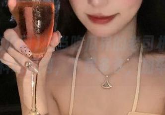 想当吃瓜界的老司机？先收藏黑料吃瓜网，下载多多，加车速！