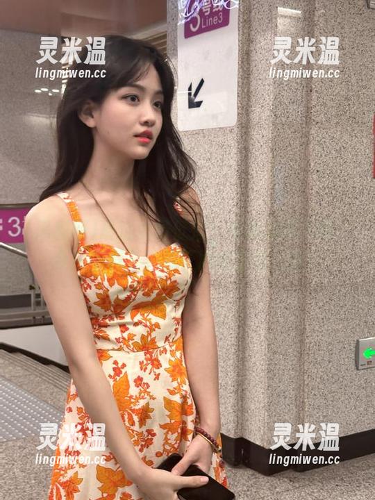 黑料网 最近心情低落?来黑料网下载“今日黑料”,保证刷新你的三观!